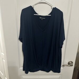 Wantable navy vneck tshirt